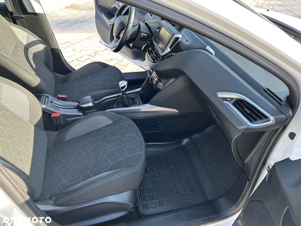 Peugeot 2008 1.5 BlueHDi Active S&S - 20