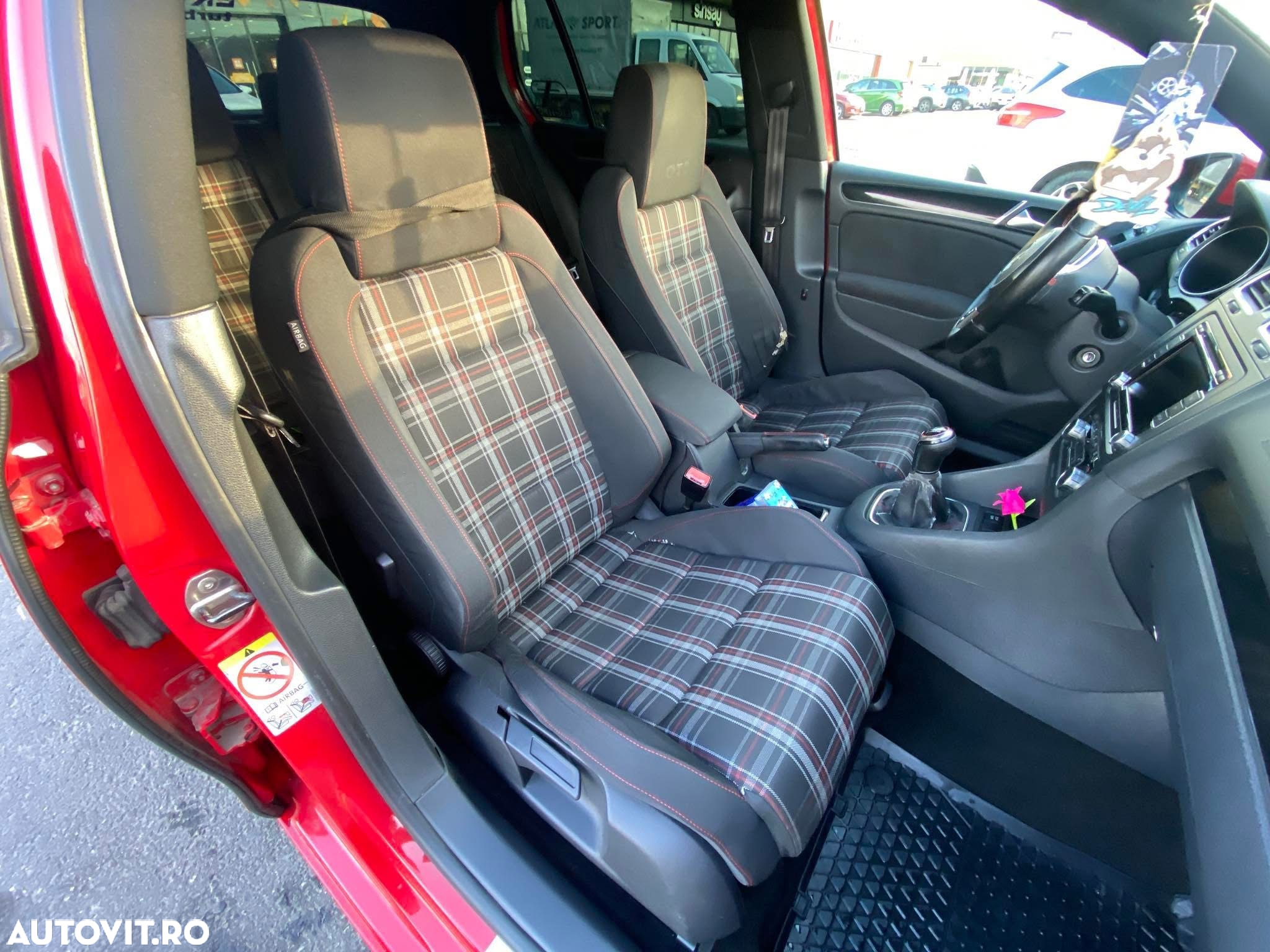 Volkswagen Golf - 20