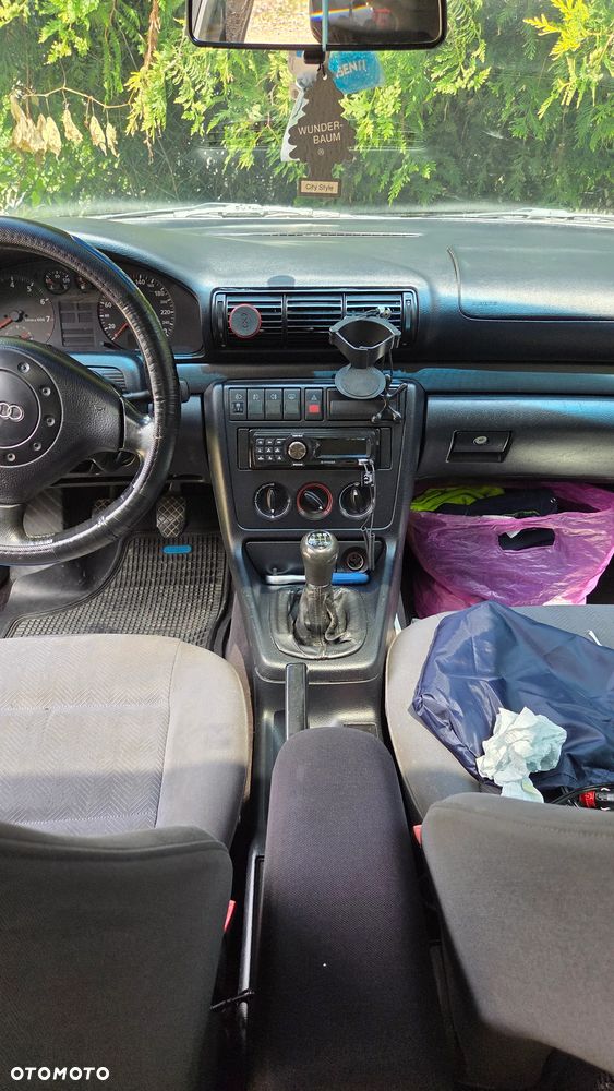 Audi A4 Avant 1.8 - 3