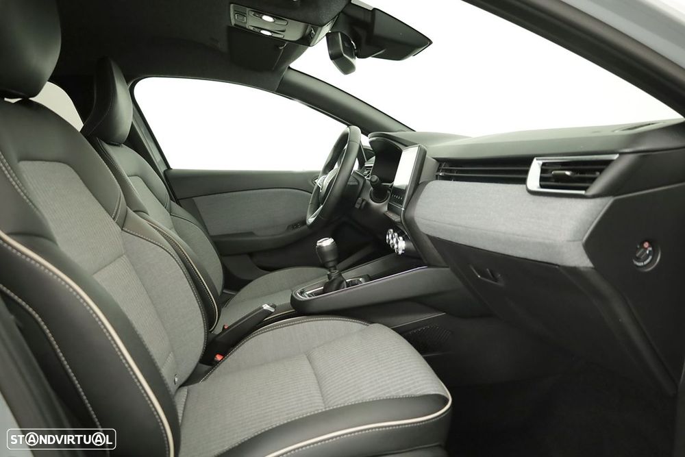 Renault Clio 1.0 TCe Techno Bi-Fuel - 21