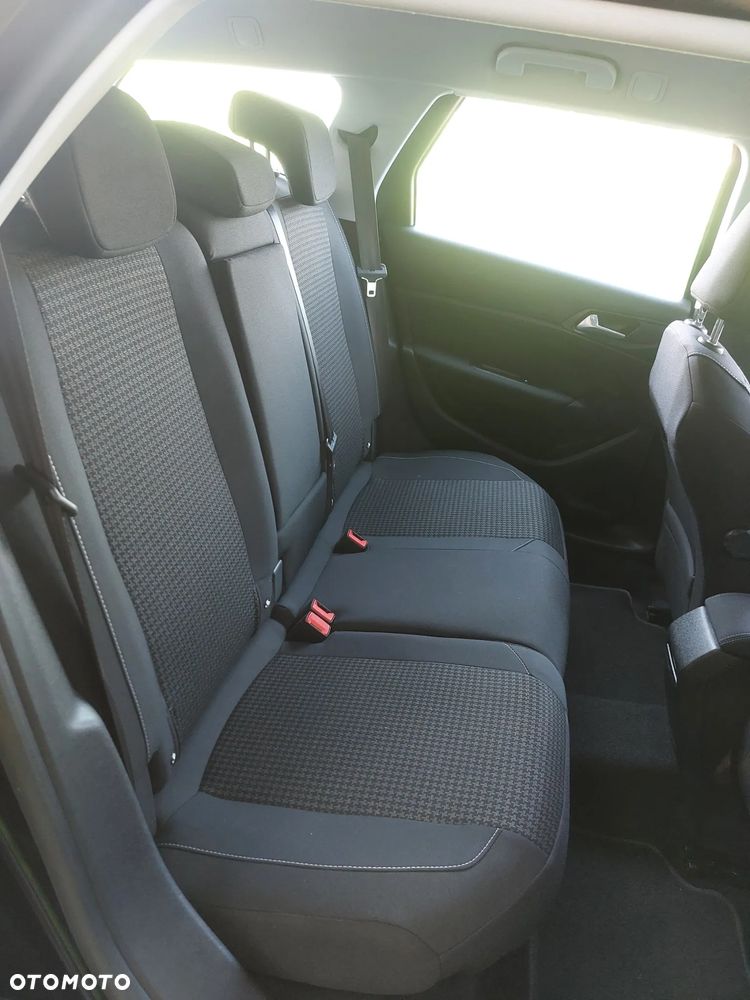 Peugeot 308 - 25