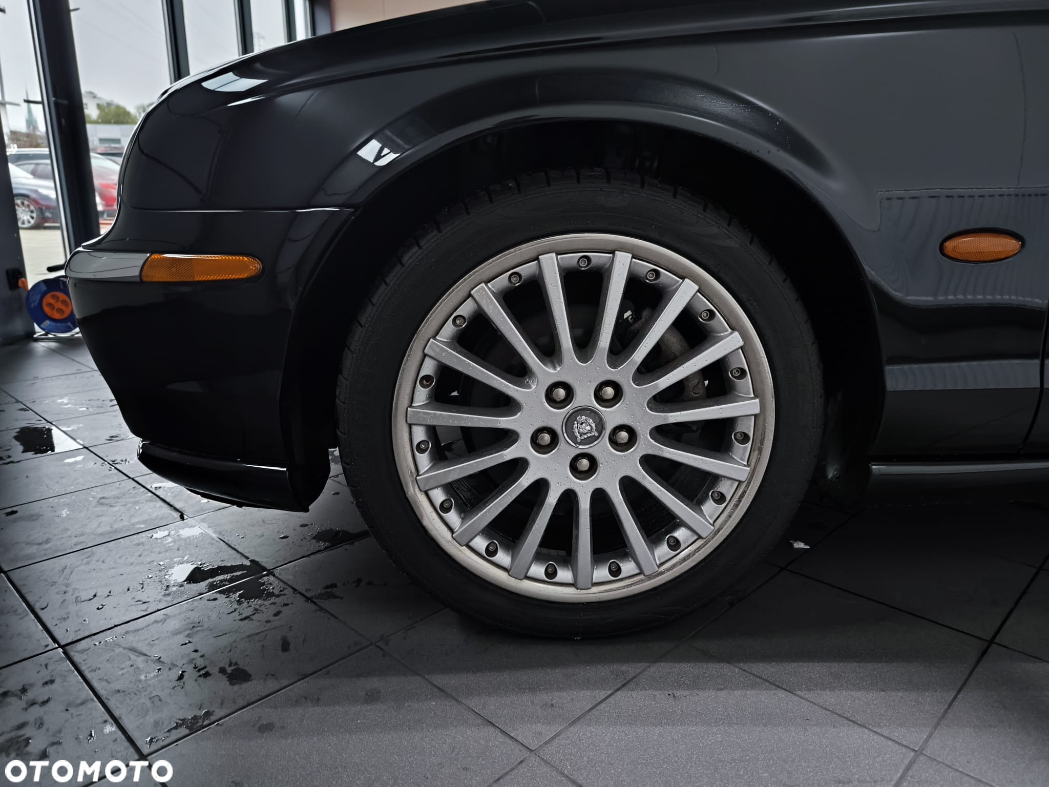 Jaguar S-Type - 7
