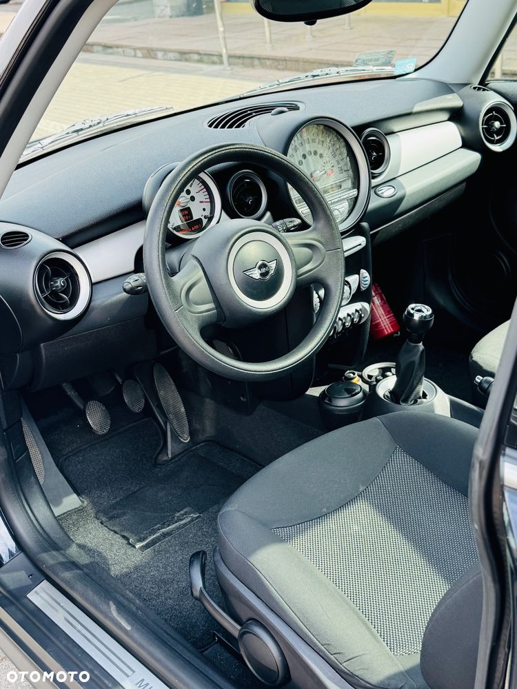 MINI ONE Standard - 10