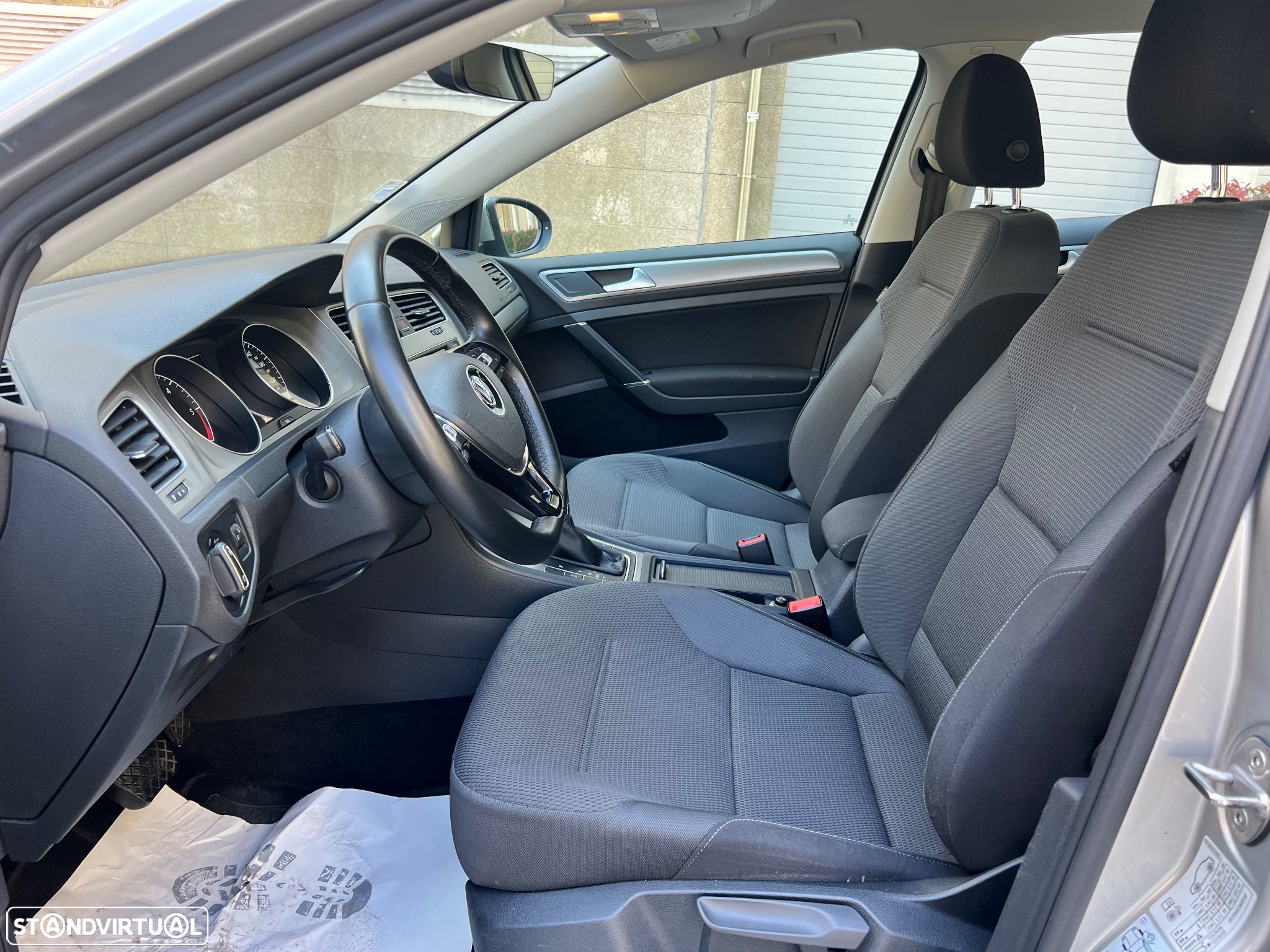 VW Golf Variant 1.6 TDi Sportline DSG - 10