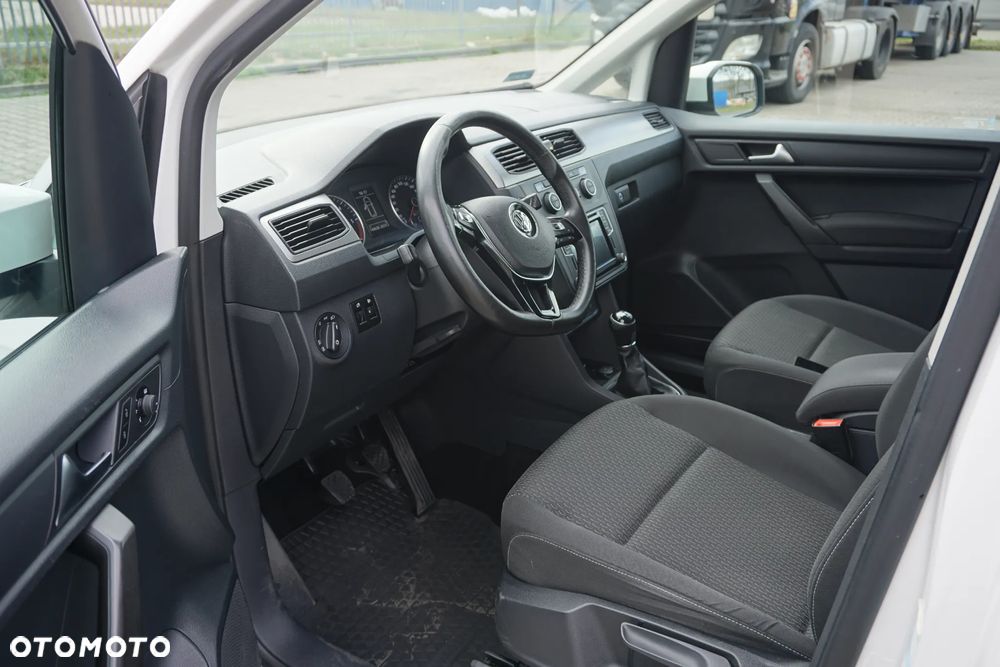 Volkswagen Caddy - 4