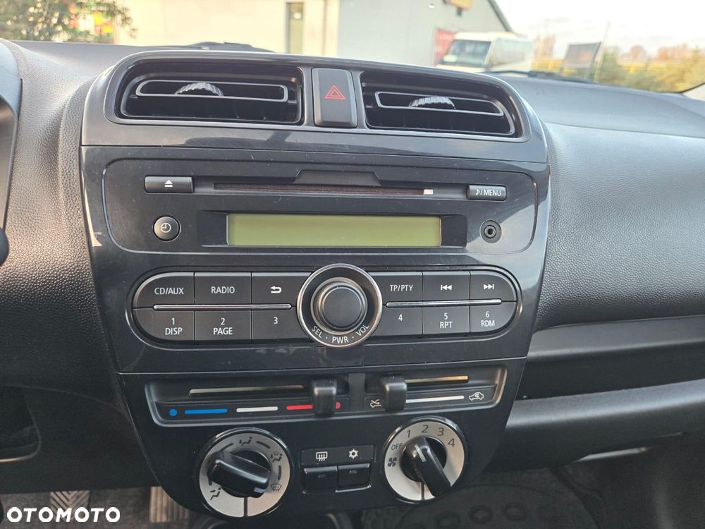 Mitsubishi Space Star - 12