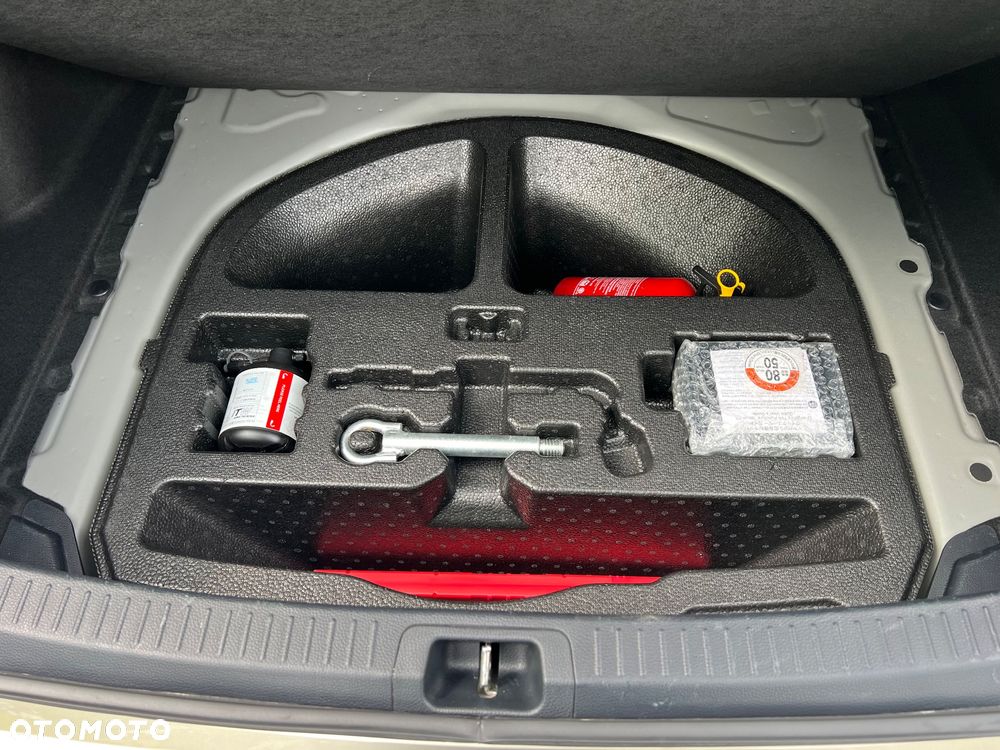 Toyota Corolla 1.5 Comfort MS - 26