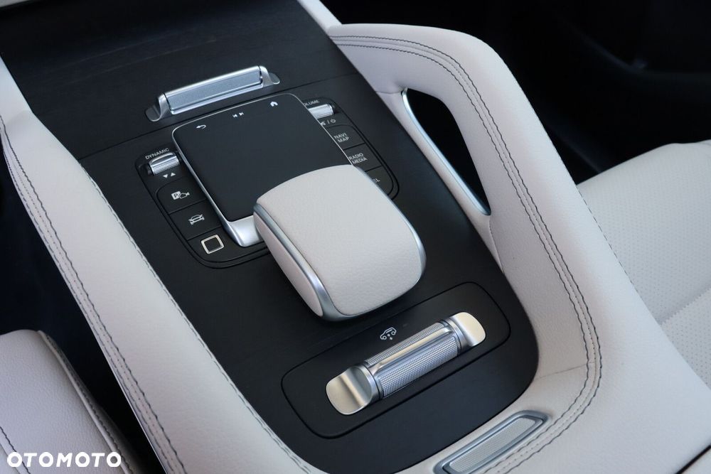 Mercedes-Benz GLE - 13