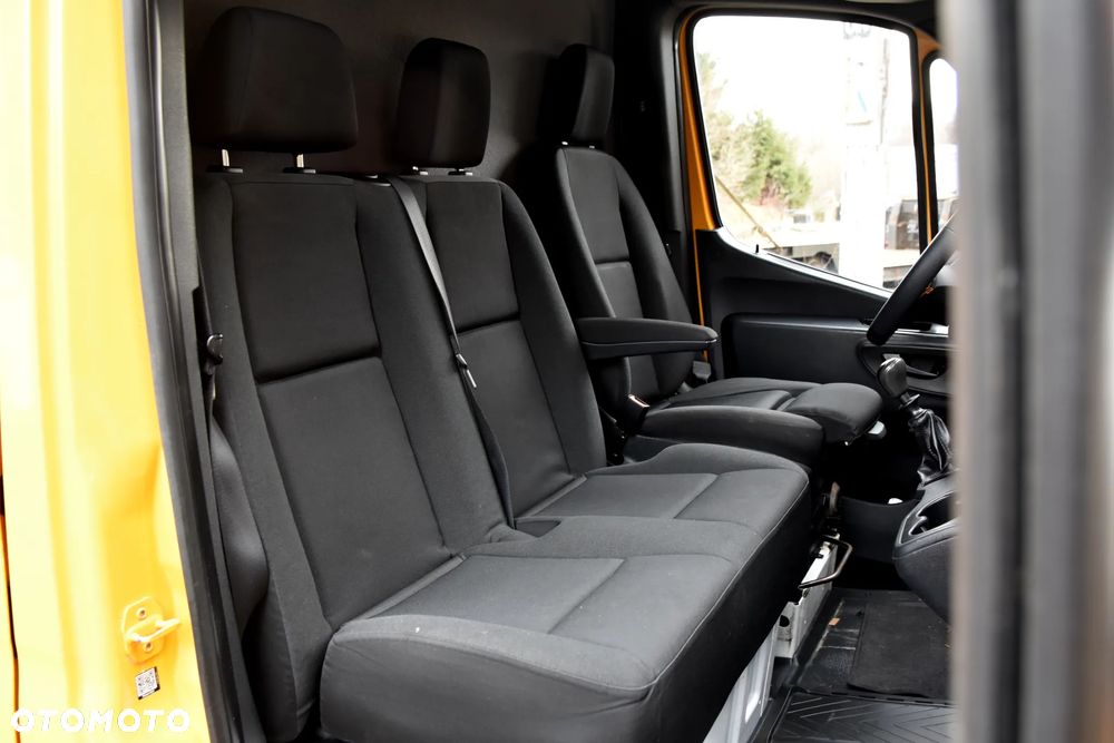 Mercedes-Benz SPRINTER - 15