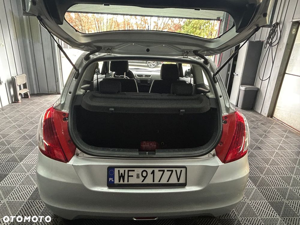 Suzuki Swift 1.2 Club - 12