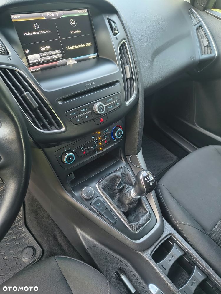 Ford Focus - 8