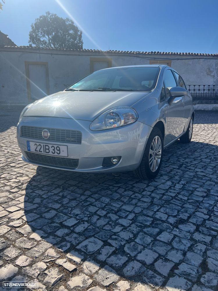 Fiat Grande Punto - 1