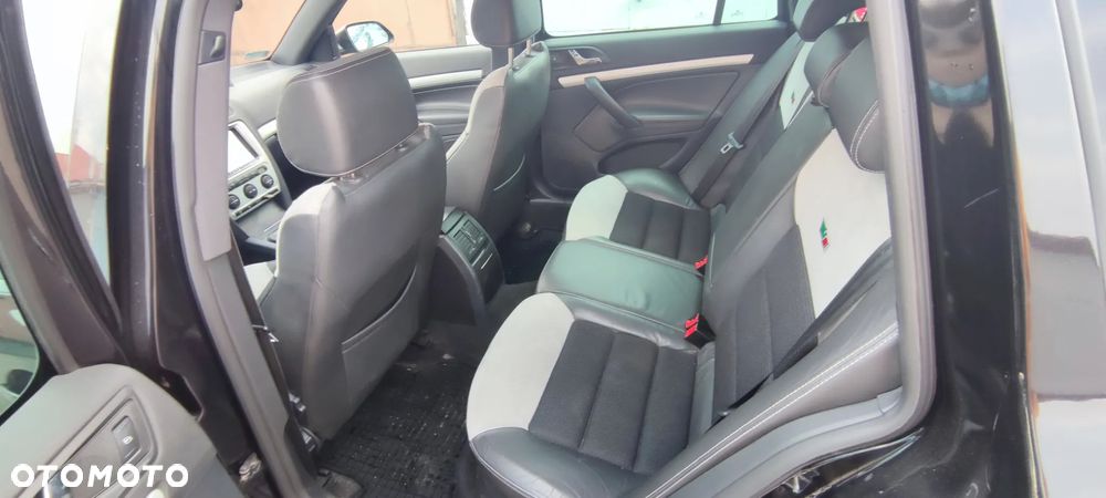 Skoda Octavia 2.0 TDI DPF RS - 7