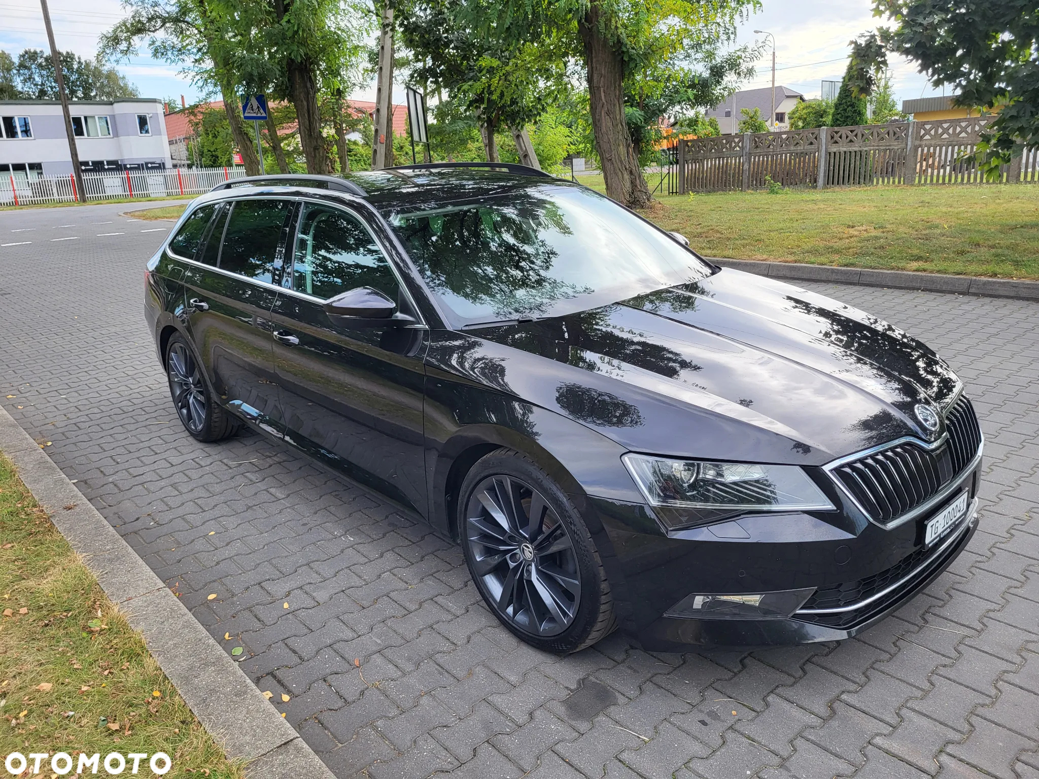 Skoda Superb 2.0 TDI 4x4 DSG Ambition - 8