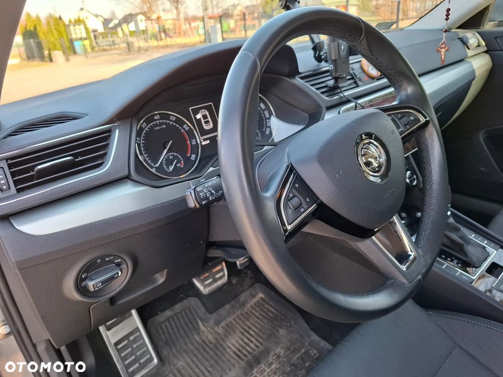 Skoda Superb 1.5 TSI ACT Ambition DSG - 8