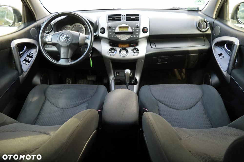 Toyota RAV4 2.0 VVT-i Prestige - 8