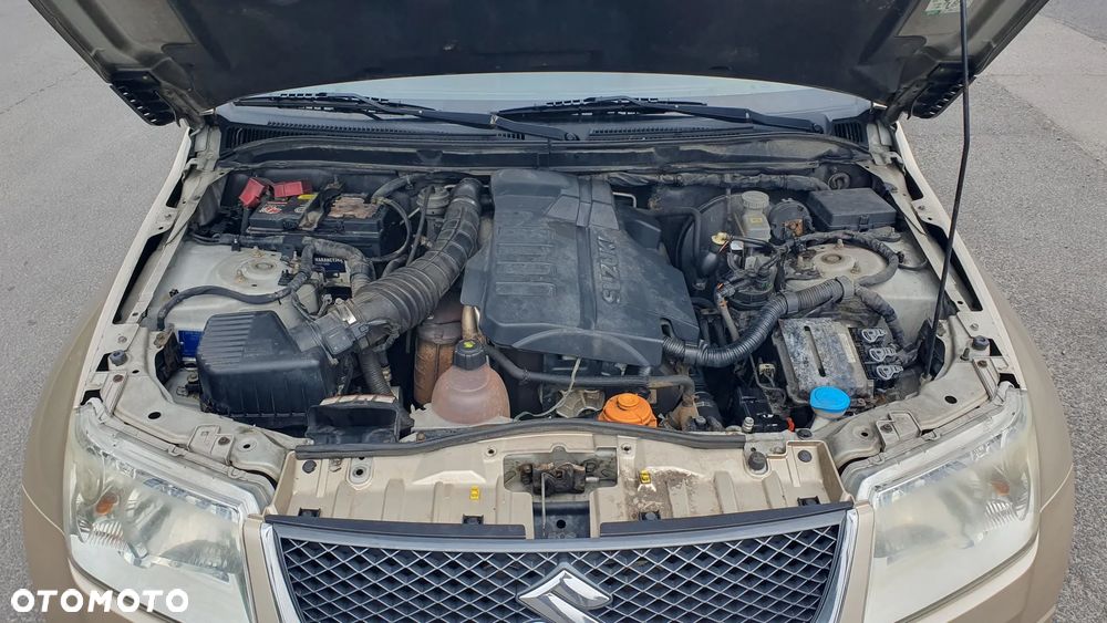 Suzuki Grand Vitara 1.9 DDiS Comfort - 14