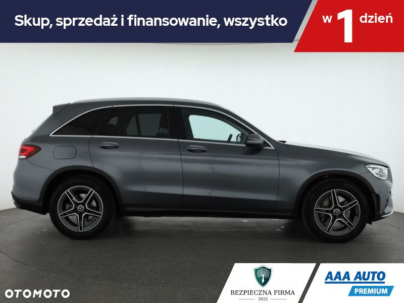 Mercedes-Benz GLC - 7