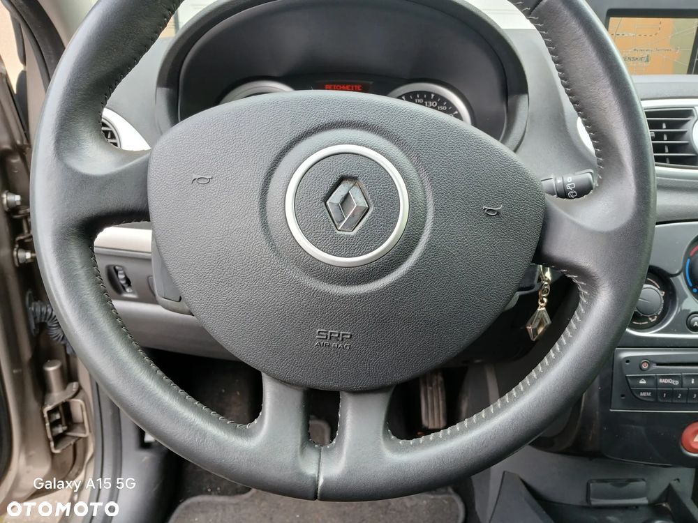 Renault Clio TCe 100 TomTom Edition - 33