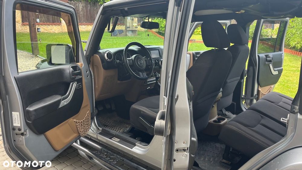 Jeep Wrangler - 19