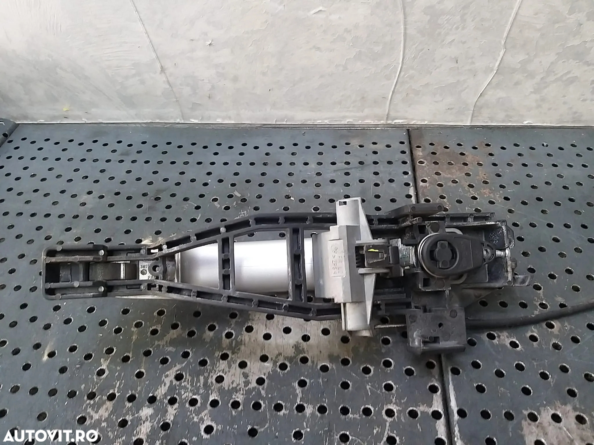 Maner usa stanga fata ford c max 3m51r224a37 - 2