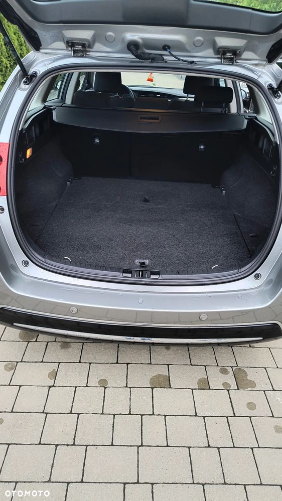 Toyota Auris 1.4 D-4D Premium - 5