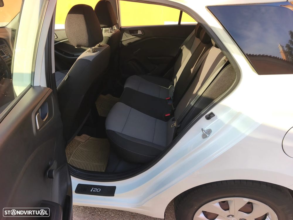 Hyundai i20 1.1 CRDi Access+Bluetooth - 10