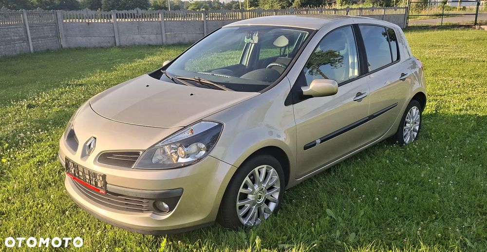 Renault Clio 1.6 16V Expression - 1