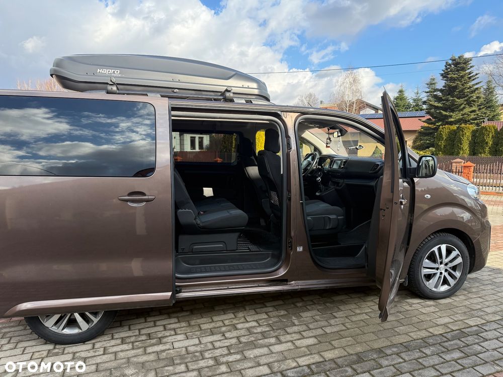 Peugeot Traveller - 14