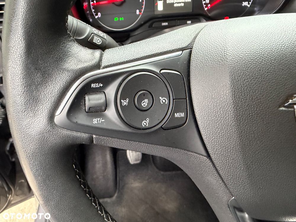 Opel Combo 1.2 Turbo Start/Stop Edition - 22