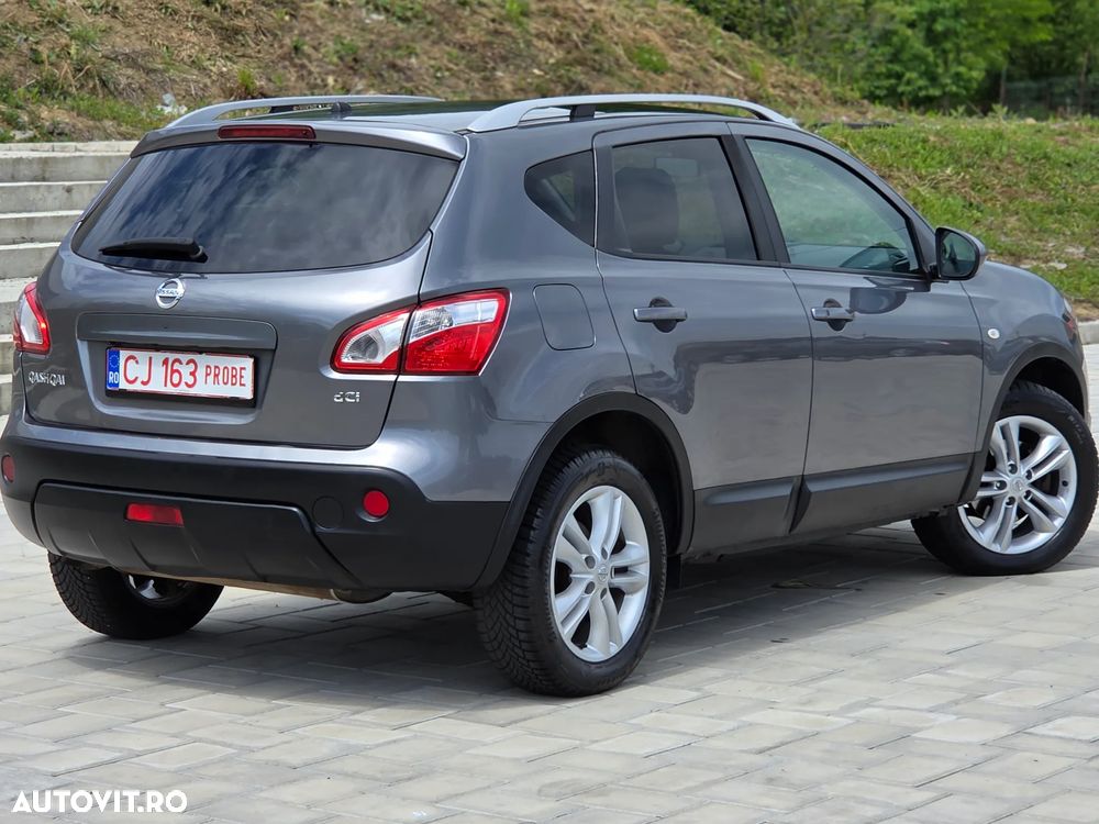 Nissan Qashqai 2.0 DCI 4 x 4 DPF Aut tekna - 3