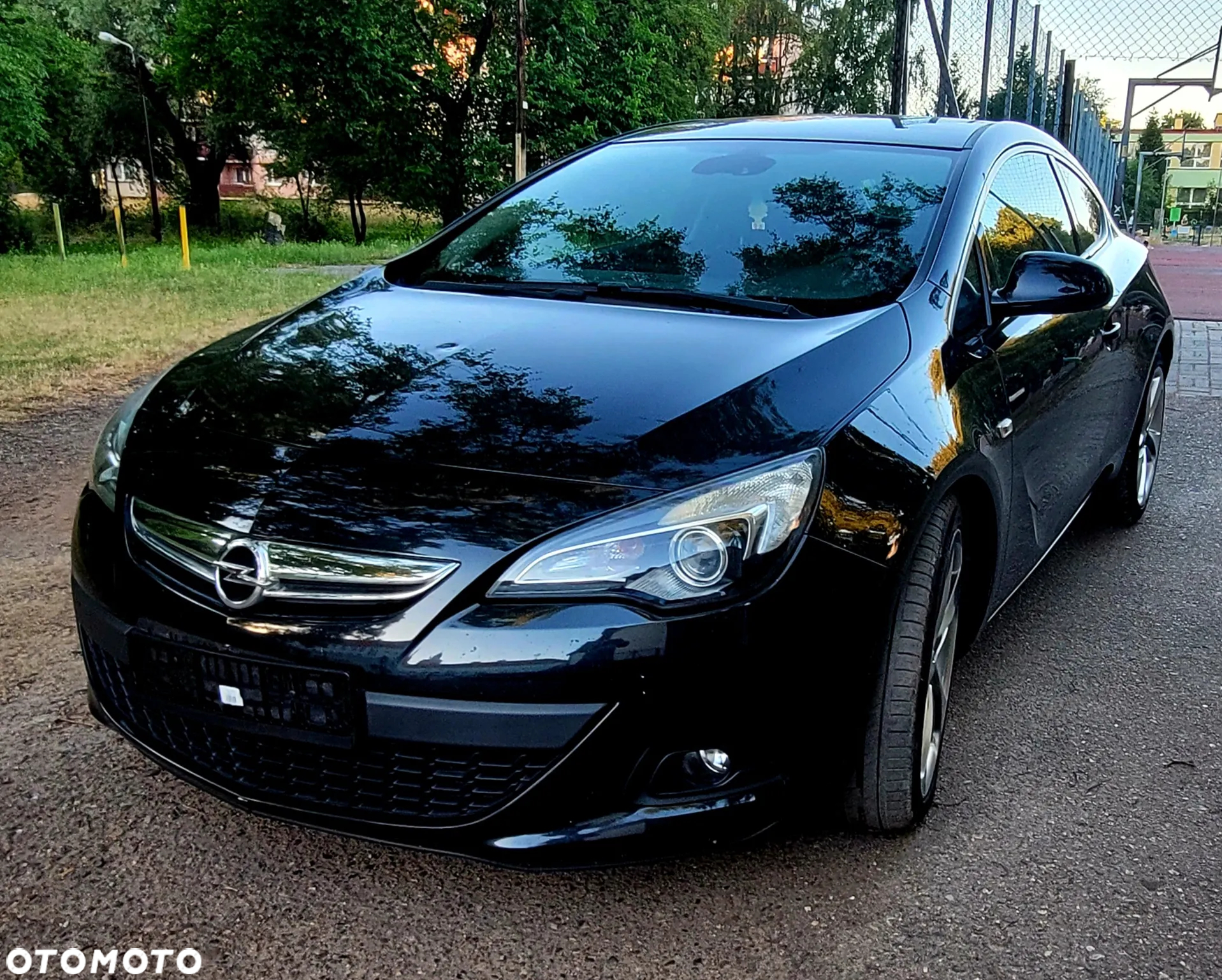 Opel Astra GTC 1.4 Turbo - 13