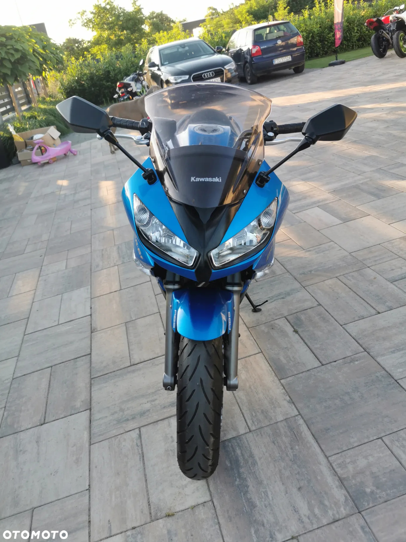 Kawasaki ER - 28