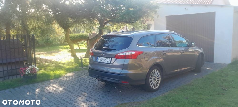 Ford Focus 2011 photo 3