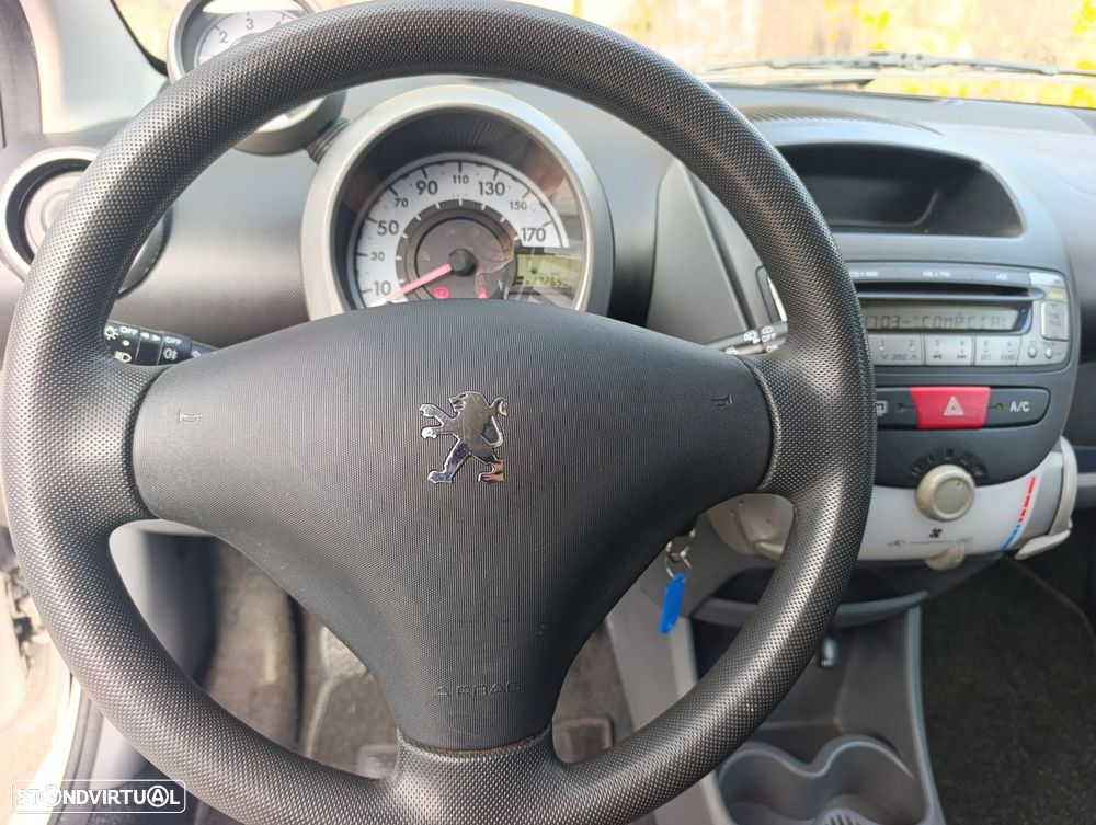 Peugeot 107 1.4 HDi Trendy - 17