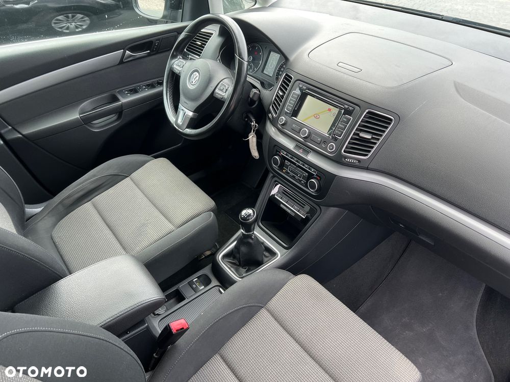 Volkswagen Sharan - 22