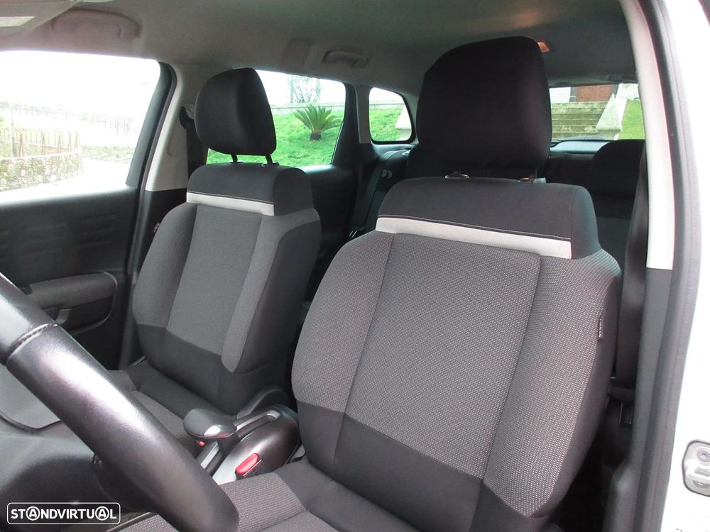 Citroën C3 Aircross 1.2 PureTech Shine - 20