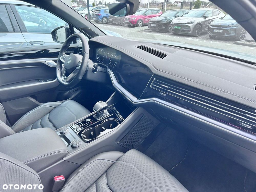 Volkswagen Touareg - 13