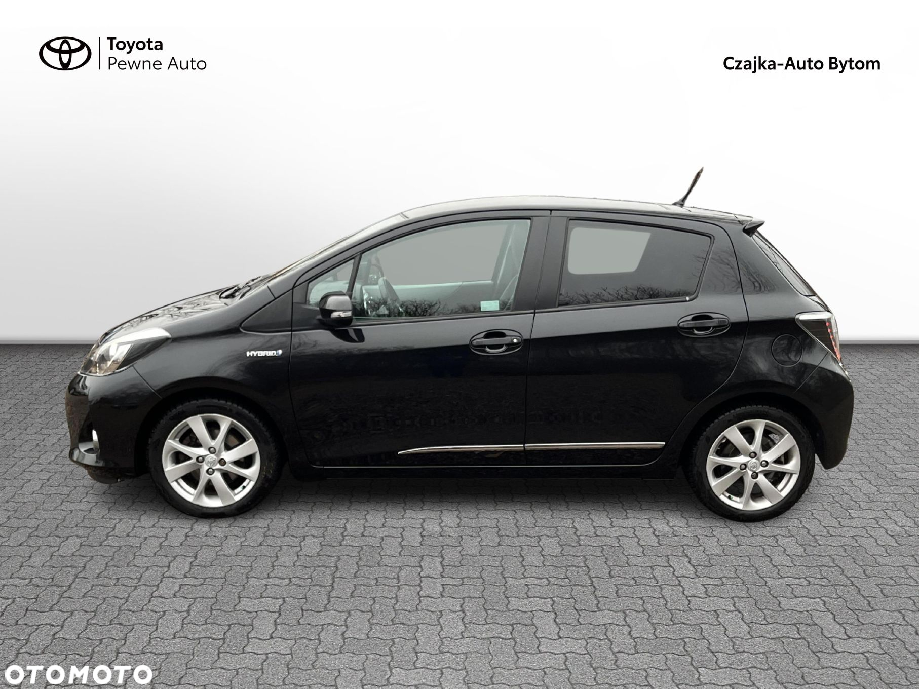Toyota Yaris Hybrid 100 Dynamic - 4