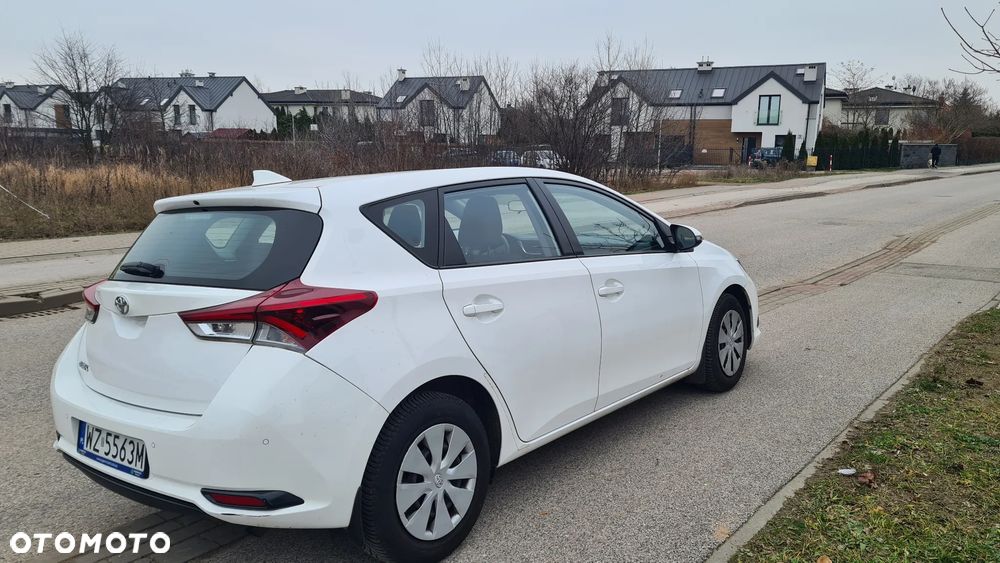 Toyota Auris 1.33 VVT-i Active - 2