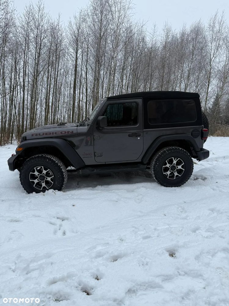 Jeep Wrangler - 4