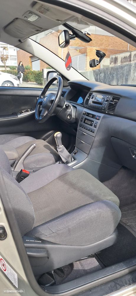 Toyota Corolla SW 1.6 VVT-i Sol - 15