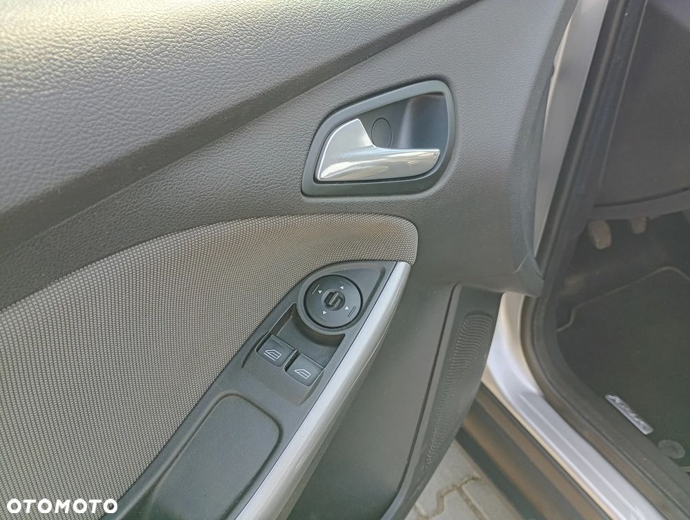 Ford Focus 1.6 Edition - 5