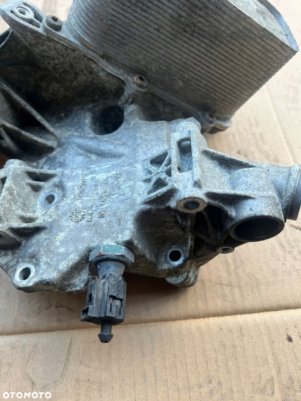 OBUDOWA FILTRA OLEJU PODSTAWA AUDI A8 D3 6.0 W12 BHT 07D115911J - 5