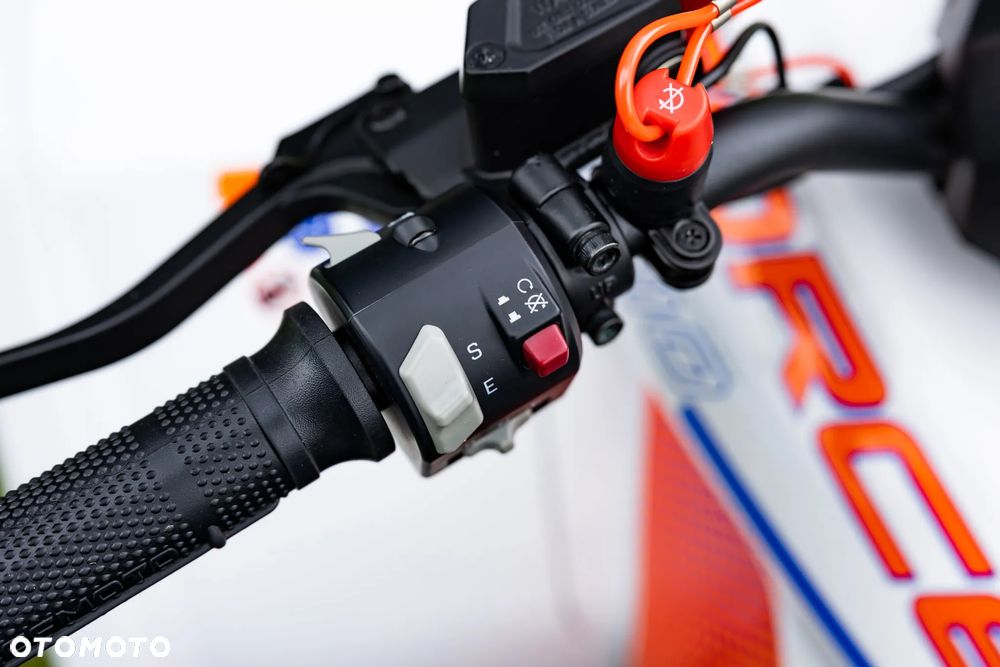 CFMoto CForce - 18