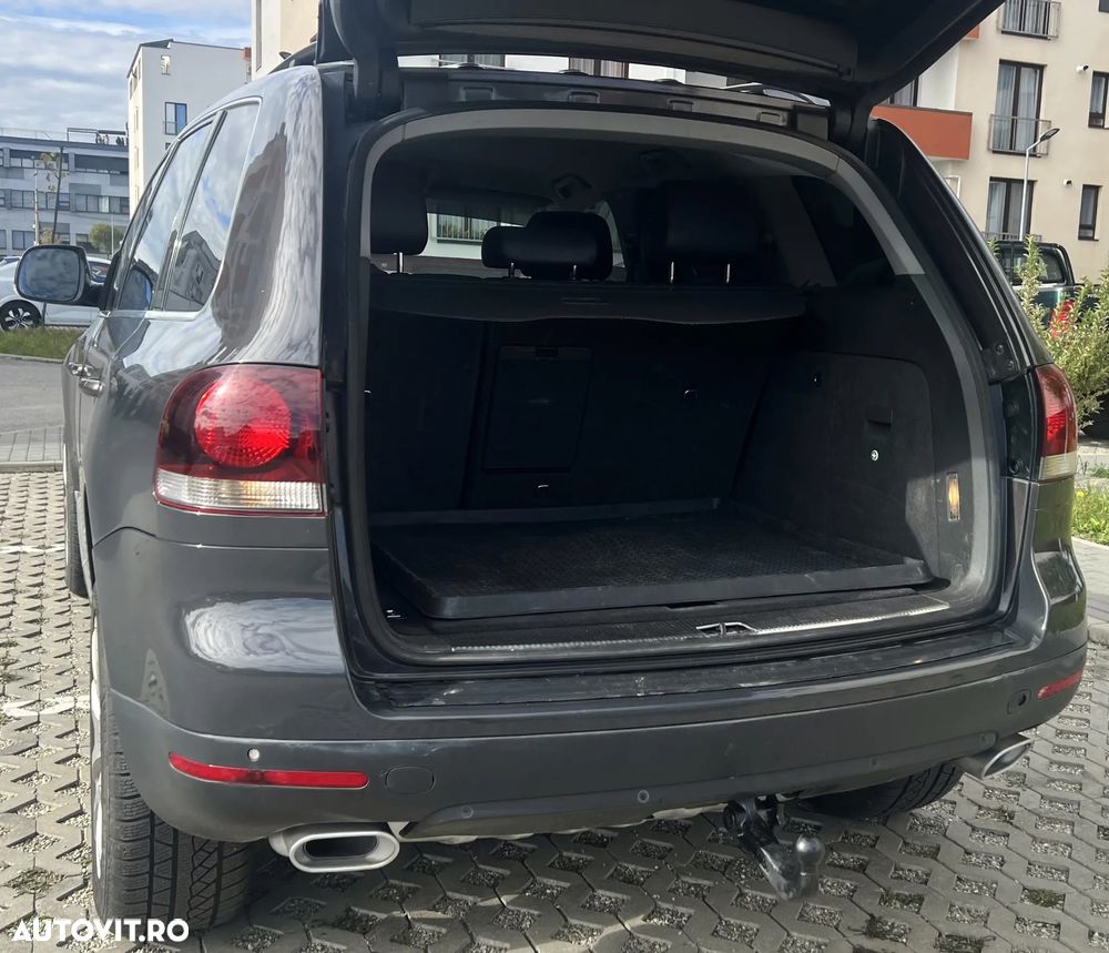Volkswagen Touareg - 7