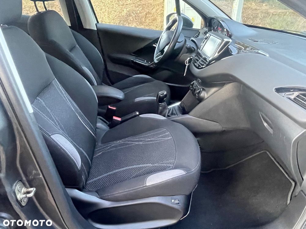 Peugeot 208 e-HDi 92 Stop&Start Style - 20