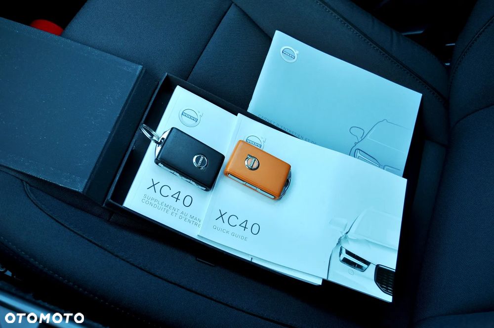 Volvo XC 40 D3 Momentum Pro - 35