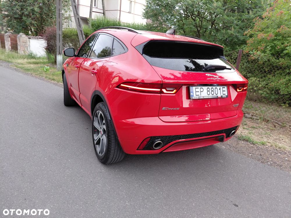 Jaguar E-Pace 2.0 i4P AWD R-Dynamic Chequered Flag - 33