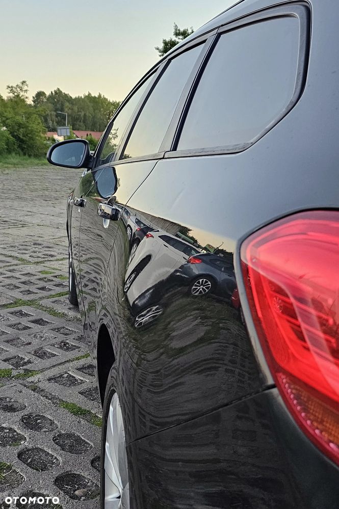 Opel Astra 1.4 Turbo 150 Jahre - 11